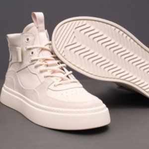 Casual leather board shoes in autumn and winter